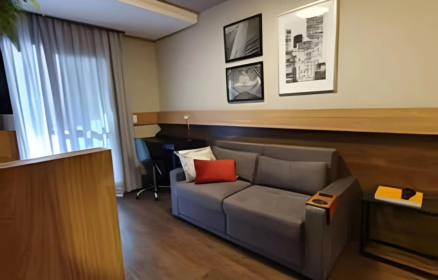 Flat Boutique, Coracao Do Jardins Ao Lado Shopping By Urooms Sao Paulo